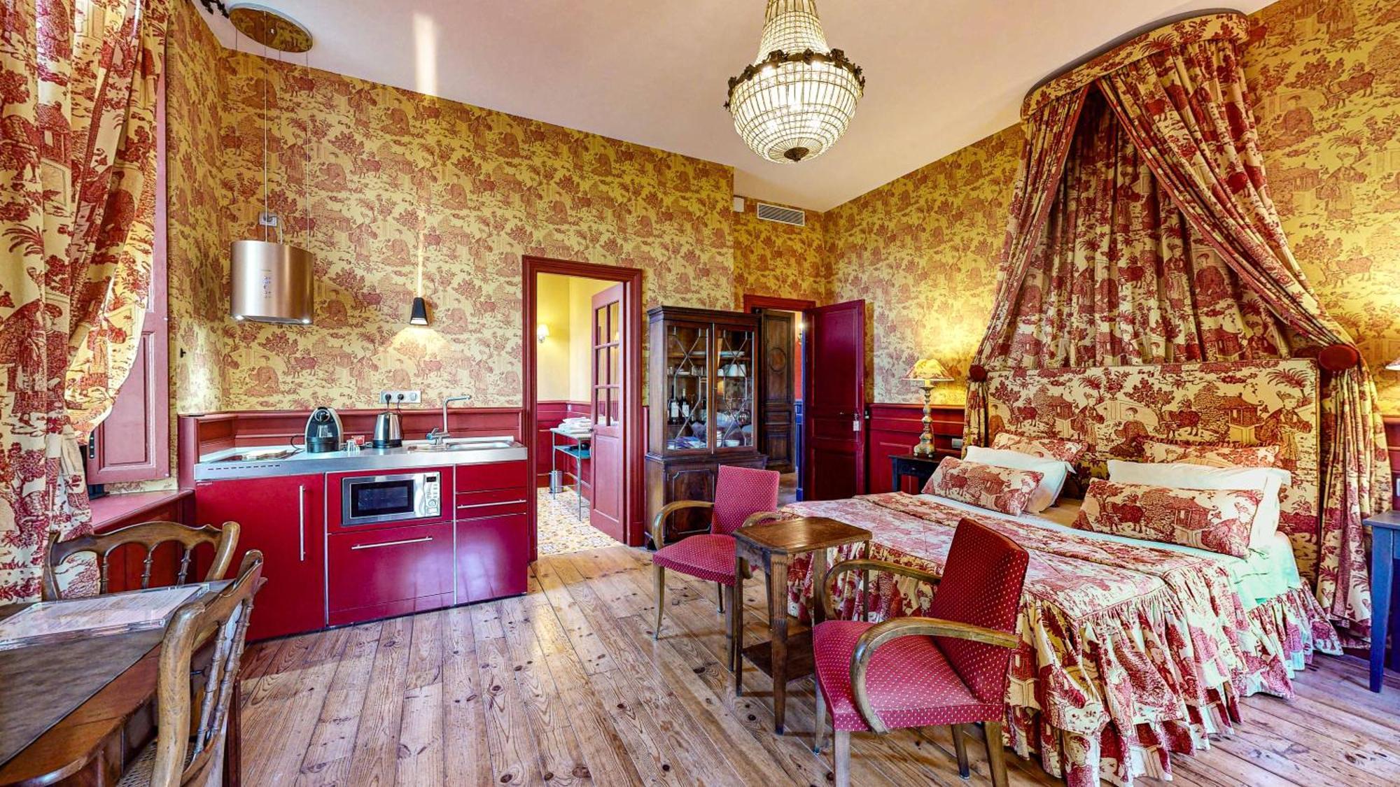 Demeure Saint Louis Historic Manor, City 700M, Parking,A C,Clim,Wifi, Heated Pool, City View Carcassonne Exterior photo